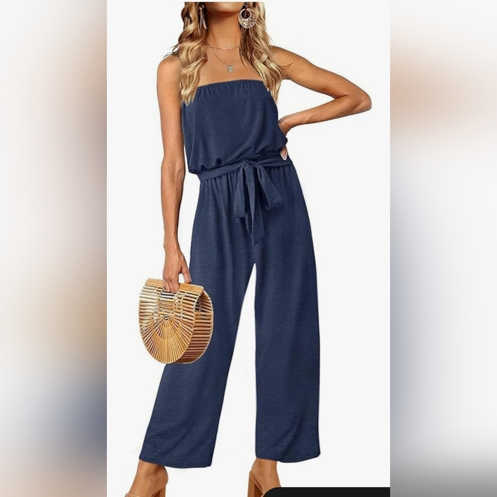 Zesica Navy Jumpsuit Size Large Hardly Worn